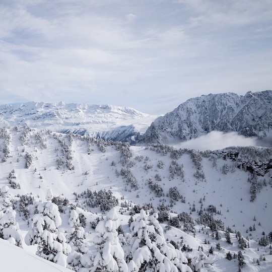 Chamrousse montagne apres chute de neige