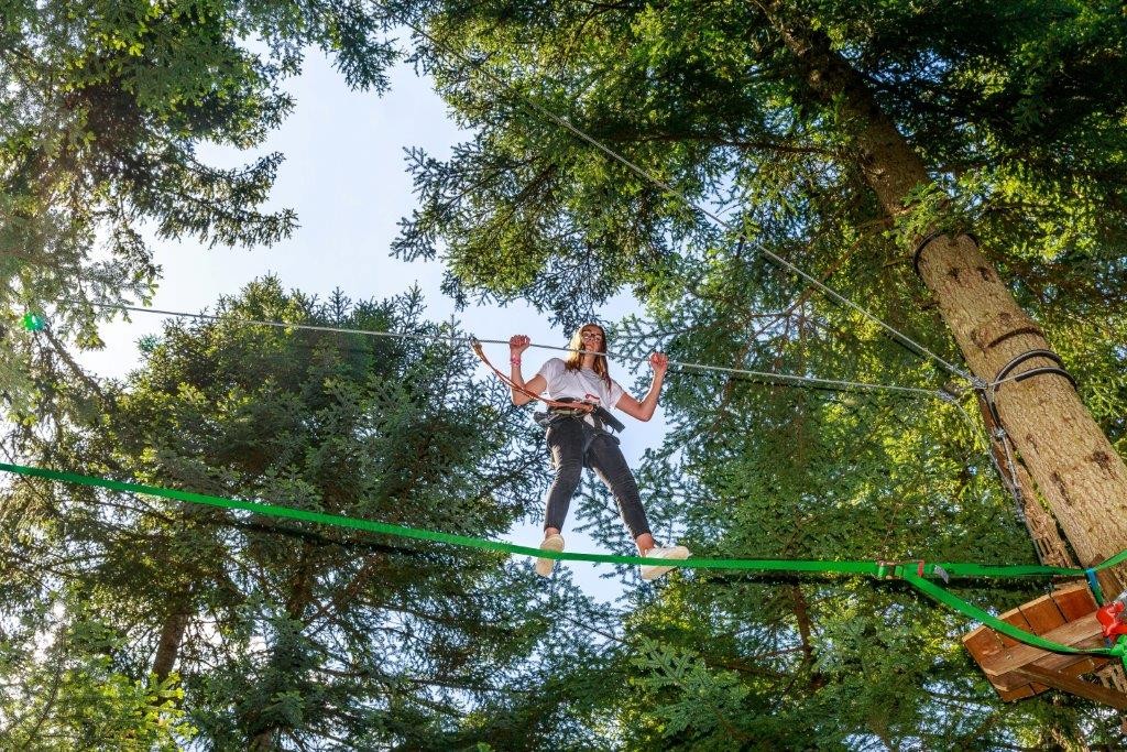 Indian Forest acrobatic treetop courses - Grenoble France